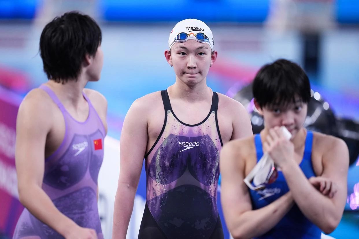 【多哈世锦赛】逆袭反超，李冰洁、马永慧勇夺女子4x200米自由泳接力金牌！