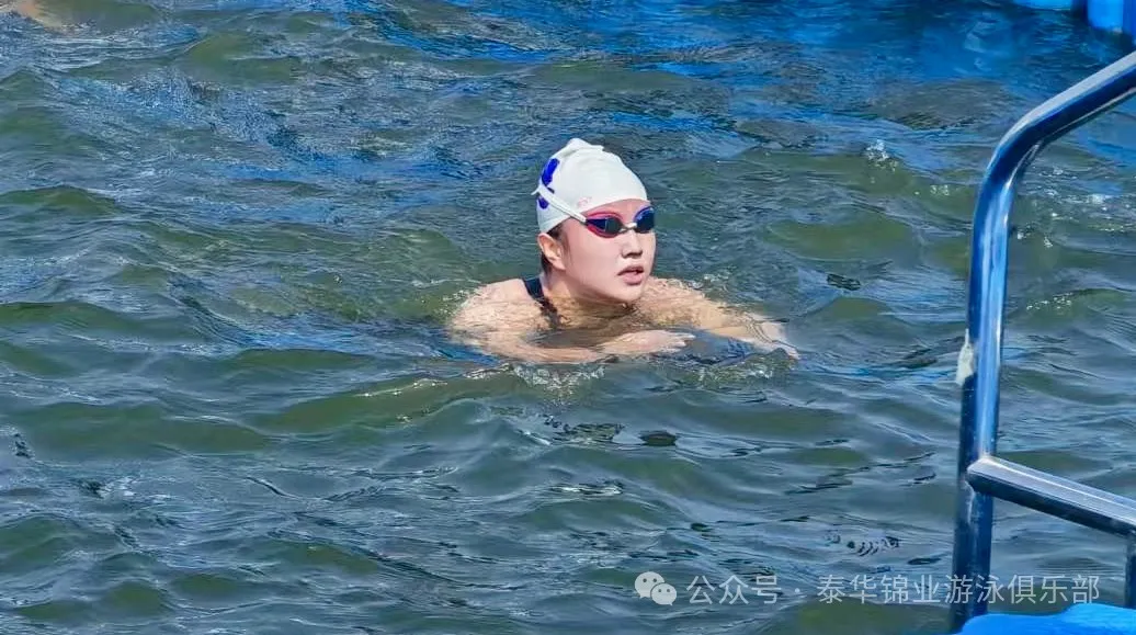 2024年全国马拉松游泳锦标赛：我队运动员孙嘉珂斩获女子10公里铜牌